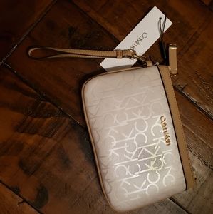 NWT CALVIN KLEIN WRISTLET (msrp $58)